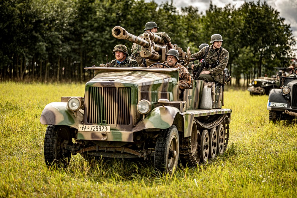 Army muzeum Zdice se zaměřuje na období druhé světové války. Je tady k vidění také vojenská technika. 