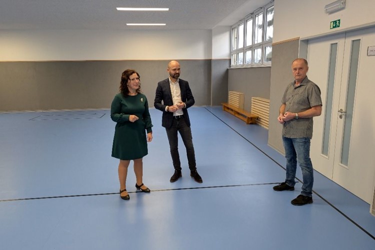 Na Májské škole je nové sportoviště