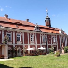 Prohlídky nejen pro zvídavé návštěvníky na zámku Stekník