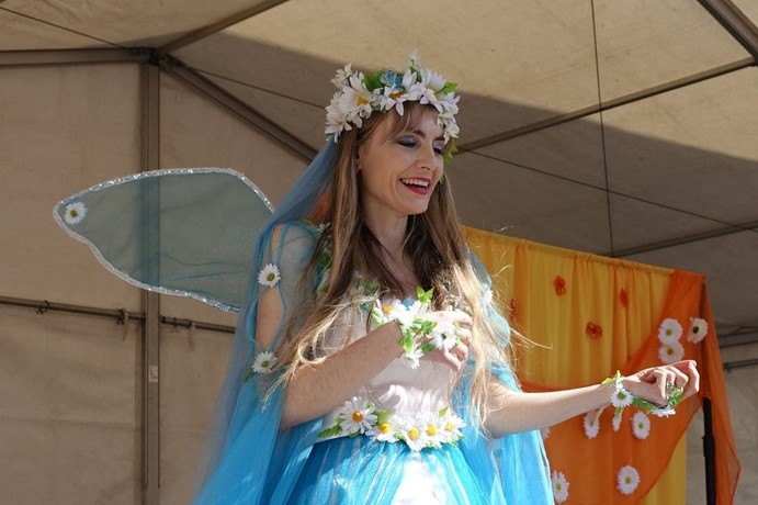 Fantasy show s kouzelnou vílou