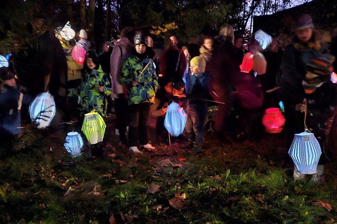 Uspáváme broučky + lampionový průvod Faunaparkem pro nejmenší 2025