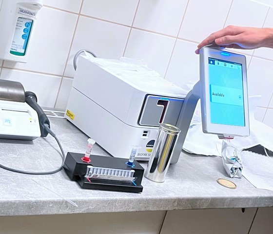 Oddělení dětského urgentního příjmu v Motole má nový přístroj