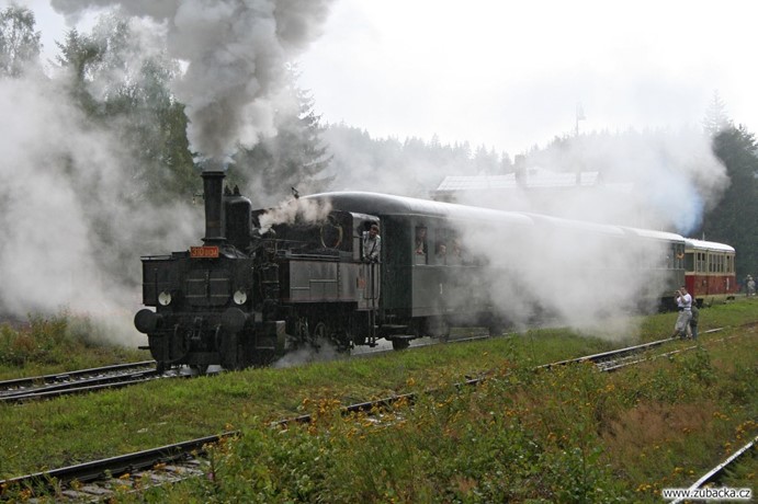 Parní vlaky Kořenov - Harrachov