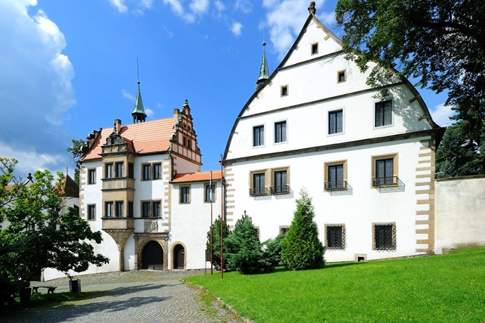 Státní zámek Benešov nad Ploučnicí