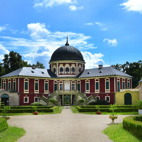 Zámek Veltrusy