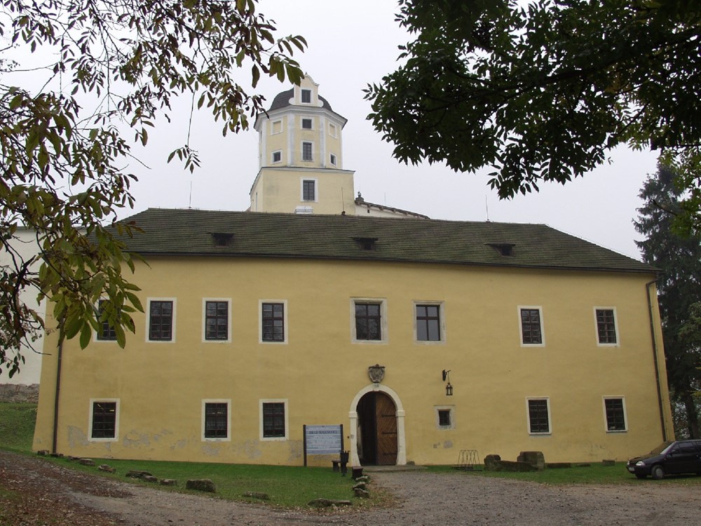 Hrad Malenovice