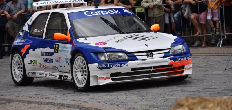 V Mělníku si to rozdají sidecary i formule. Na trati bude k vidění mnoho dramatických soubojů