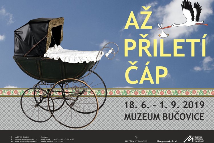 Bučovické muzeum vystavuje dětské a loutkové kočárky z let 1880 až 1980
