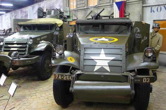 Vojenské technické muzeum Lešany