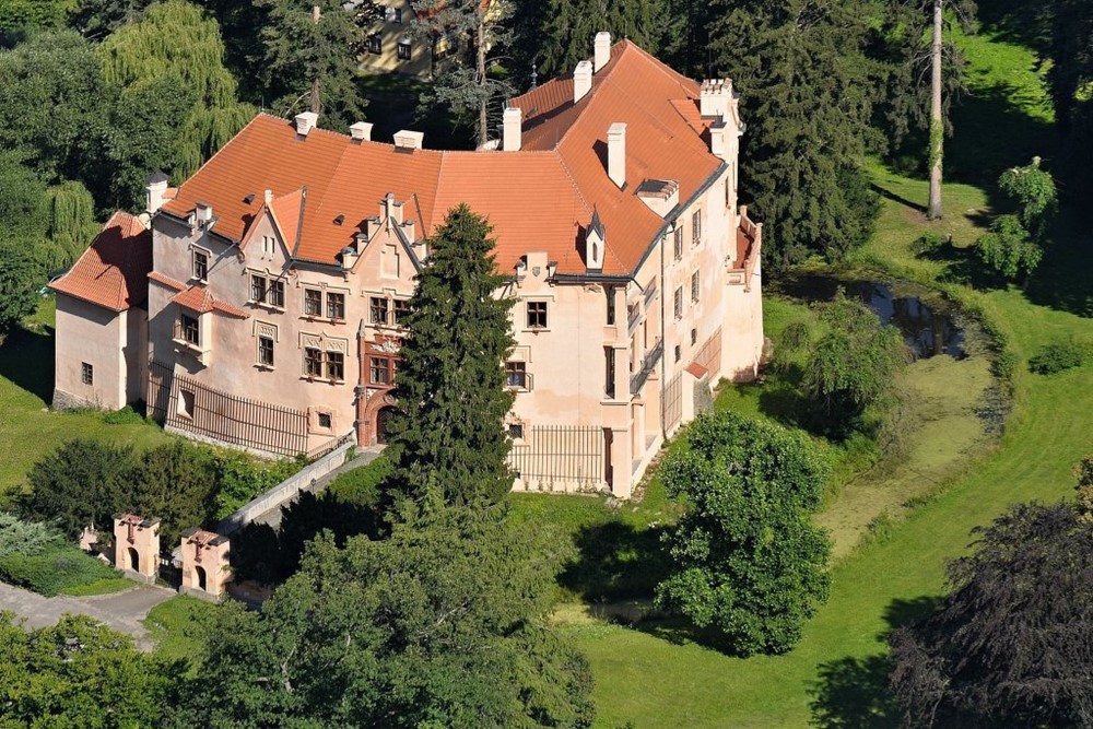 Národní muzeum - Zámek Vrchotovy Janovice