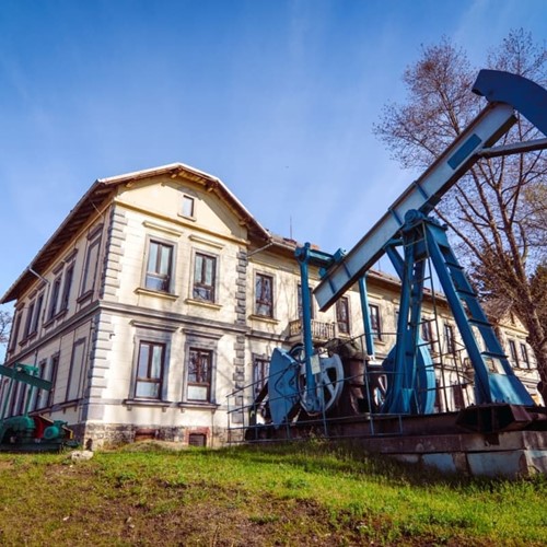 Muzeum naftového dobývání a geologie