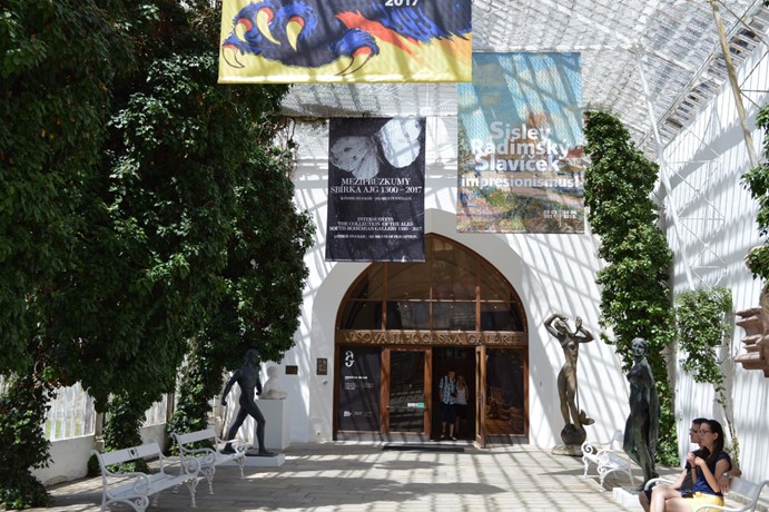 Alšova jihočeská galerie – Zámecká jízdárna