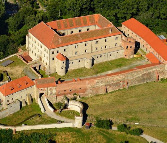 Víkendové denní prohlídky s průvodcem
