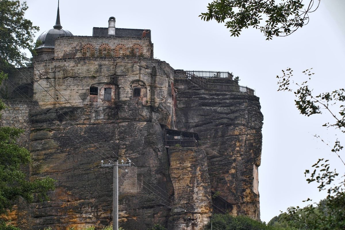 Skalní hrad Sloup