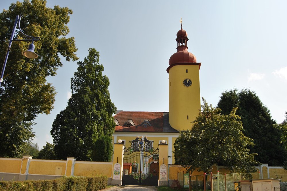 Hrad a zámek Stráž nad Nežárkou