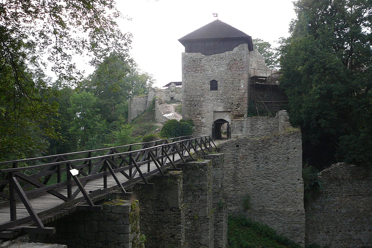 Hrad Lukov