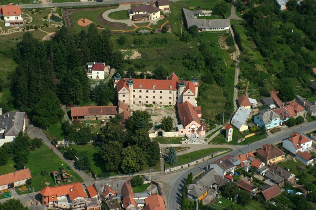 Zámek Ořechov