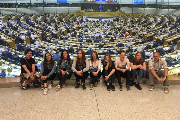 Středočeští středoškoláci mohou v Eurokvízu soutěžit o cestu do Bruselu