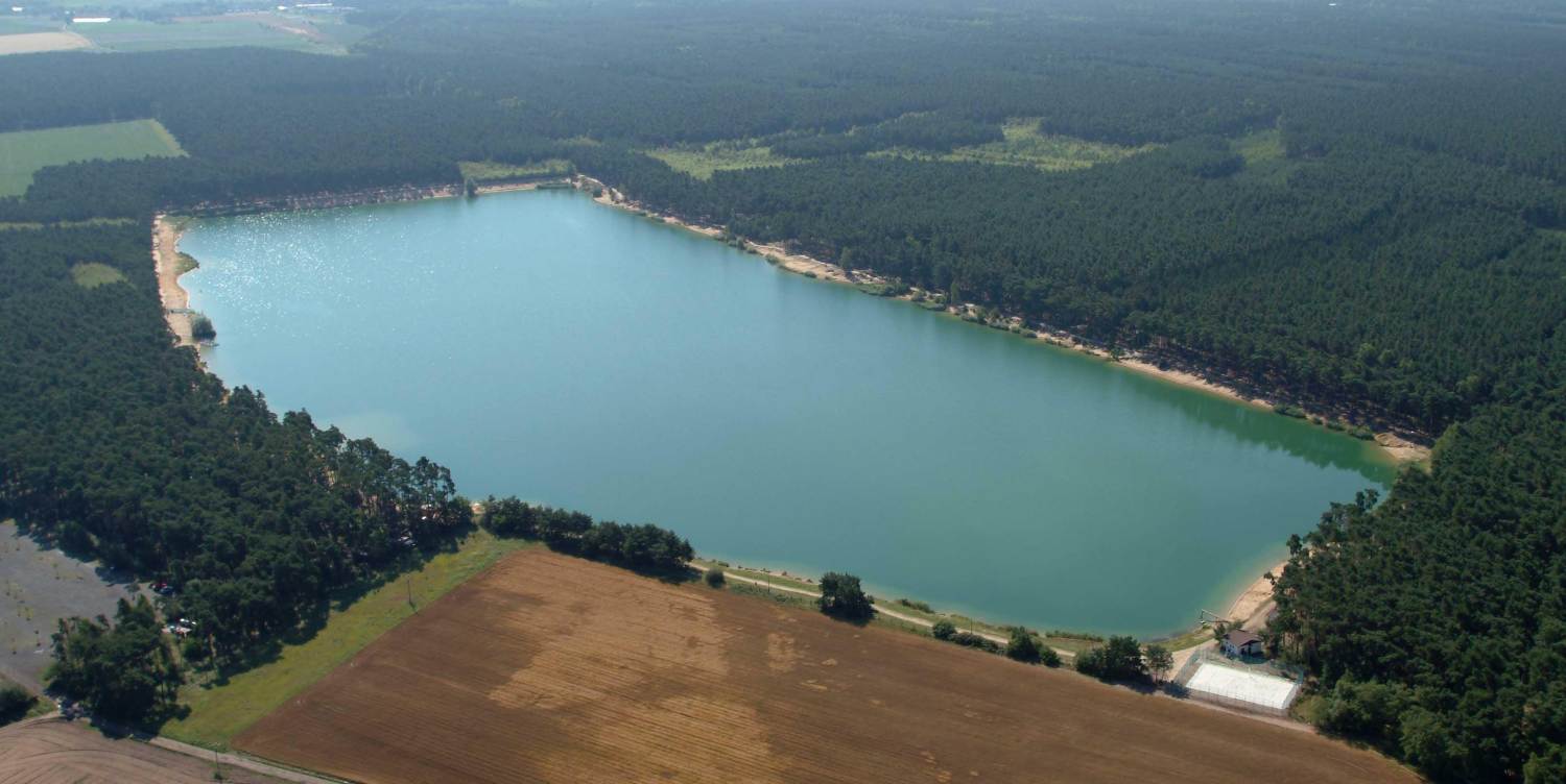 Jezero Lhota