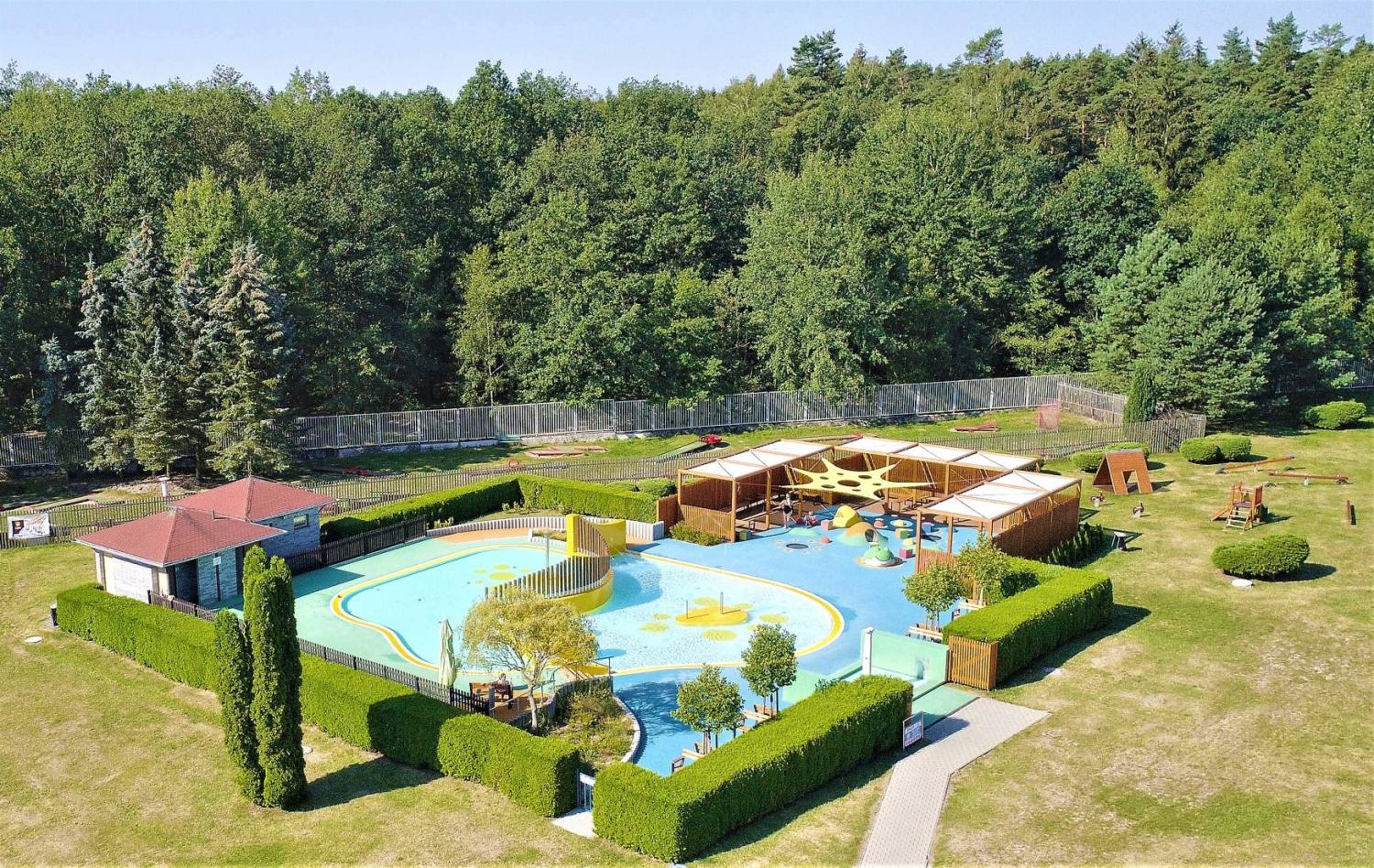 Letní koupaliště Sletiště