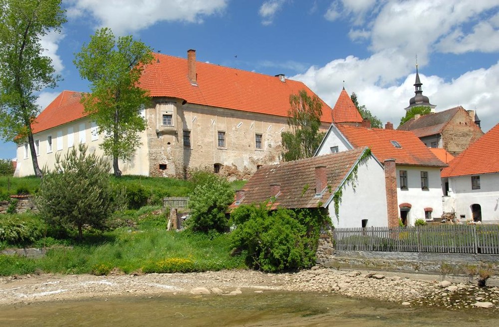 Zámek Louňovice pod Blaníkem – Muzeum