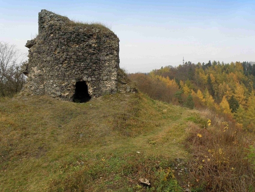 Zřícenina hradu Ostrý