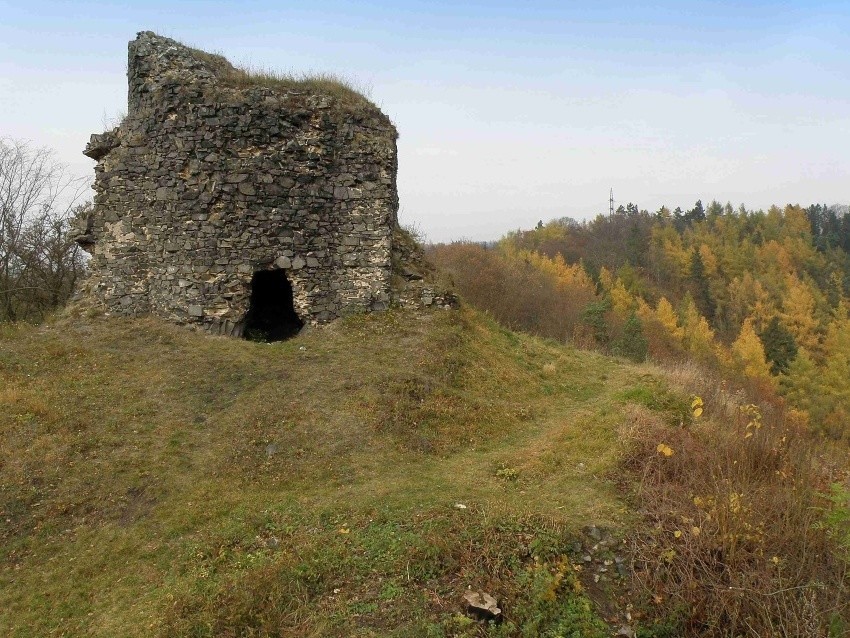 Zřícenina hradu Ostrý