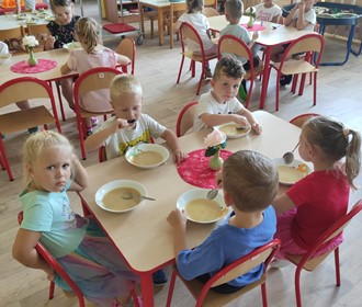 AHOJ VEVERKY, ŽÁŘÍ S VEVERKAMI